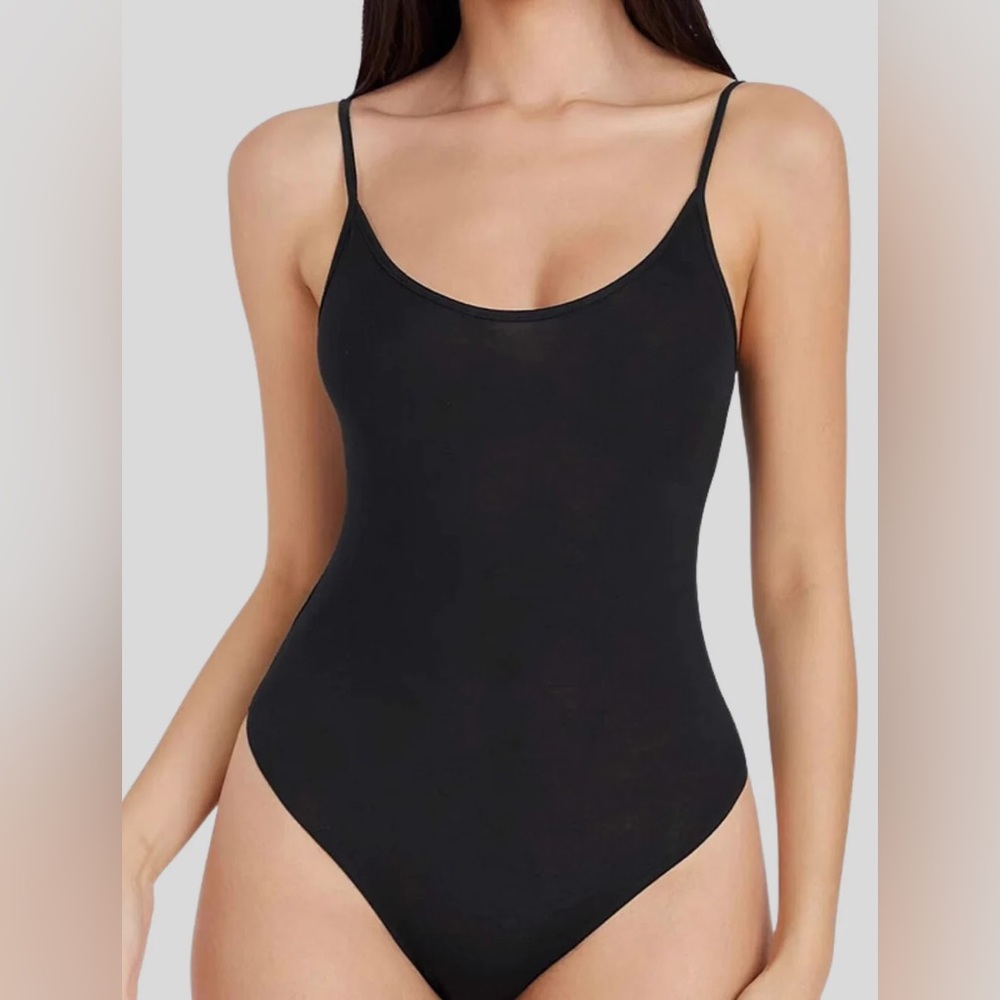 689111/6197 HeyShape Snatched Thong Bodysuit in Black